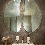 Hotel-restaurant Logis L'aubrac 3* لاغيول