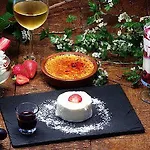 Hotel-restaurant Logis L'aubrac 3* لاغيول