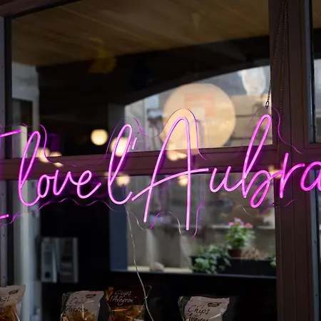 Hotel-restaurant Logis L'aubrac 酒店 拉吉约勒