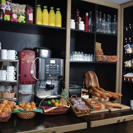 Ξενοδοχείο Hotel-restaurant Logis L'aubrac 3*