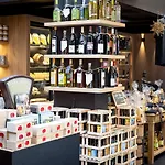 Hotel-restaurant Logis L'aubrac 3*