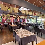 Hotel-restaurant Logis L'aubrac 3* 라귀올르