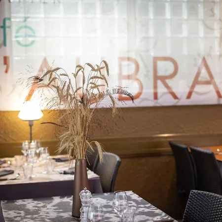 Hotel-restaurant Logis L'aubrac 호텔 3*