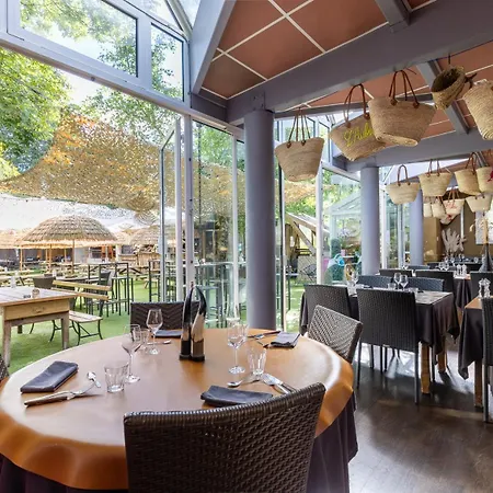 Hotel-restaurant Logis L'aubrac 호텔 라귀올르