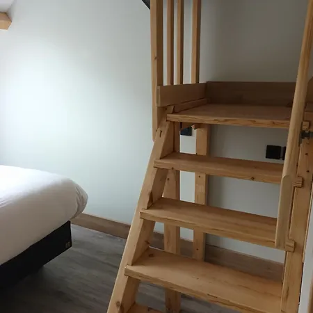 호텔 Hotel-restaurant Logis L'aubrac 라귀올르