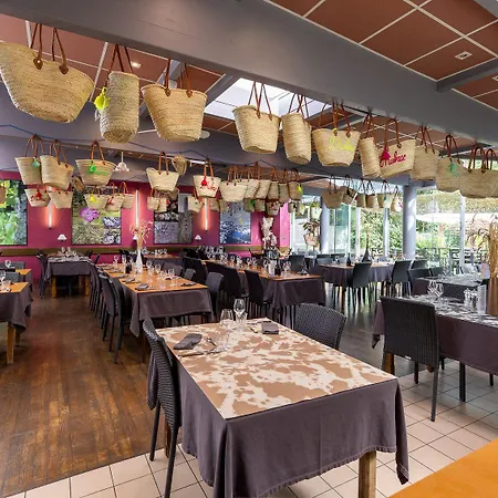 Hotel-restaurant Logis L'aubrac 3* Лайоль