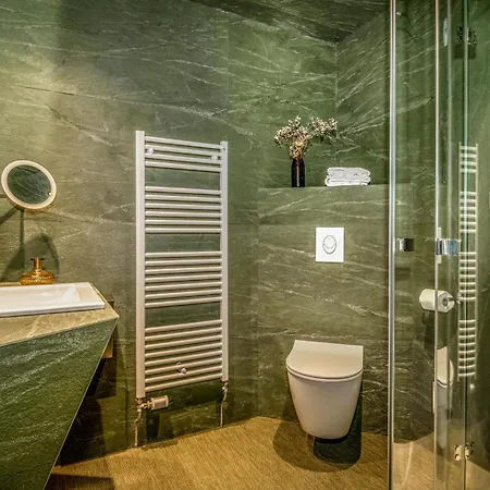 Hotel-restaurant Logis L'aubrac Отель