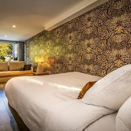 Hotel-restaurant Logis L'aubrac 3* Лайоль