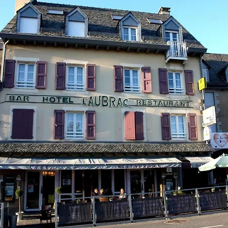 Hotel-restaurant Logis L'aubrac Отель